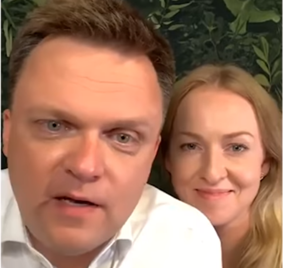 Tyle może wynosić emerytura żony Szymona Hołowni. Kwota po 15 latach służby robi wrażenie