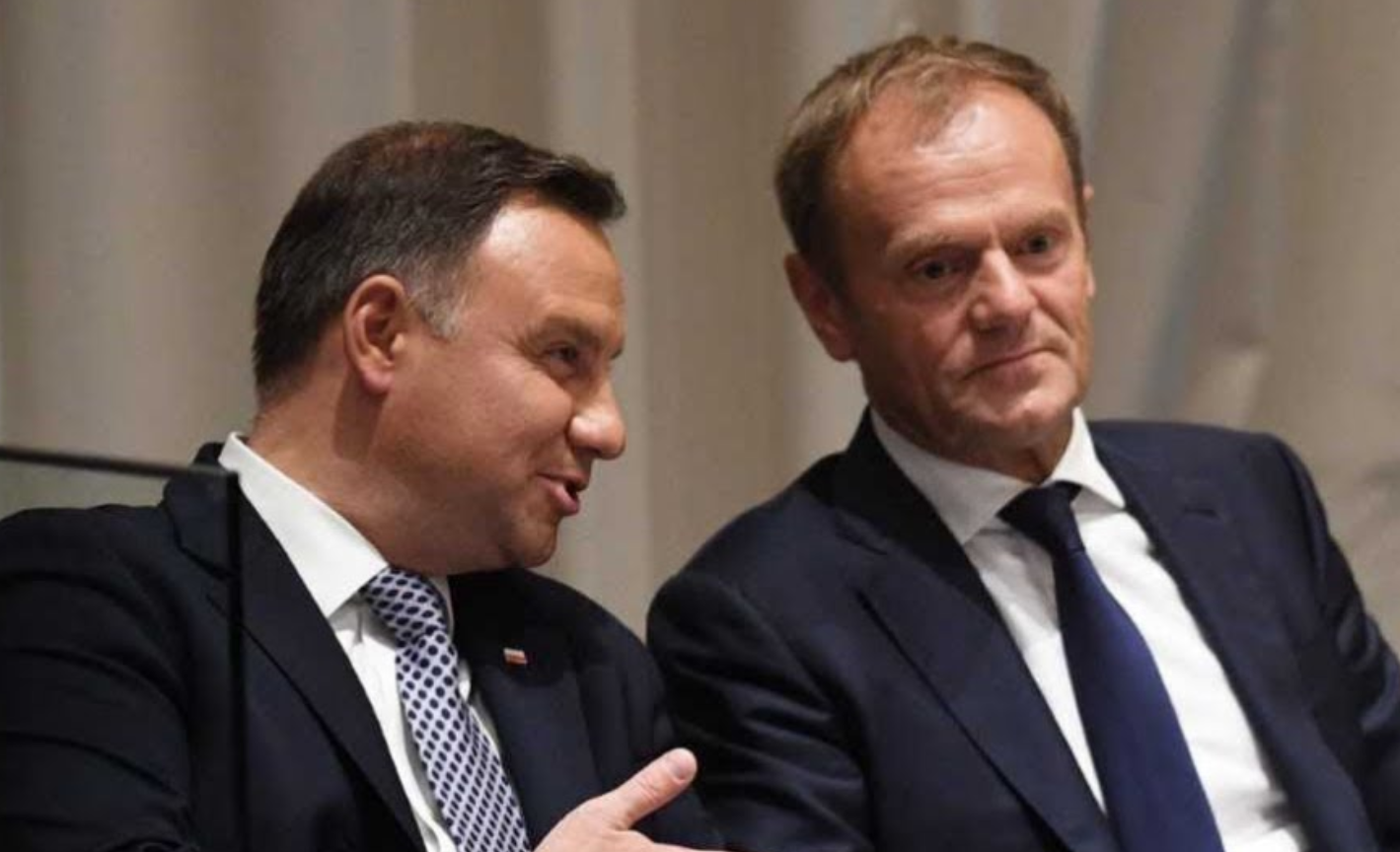 Gorące starcie Donalda Tuska z Andrzejem Dudą. Jedno zdjęcie wywołało lawinę