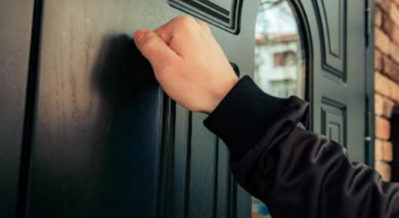 Kontrolerzy mogą zapukać do twoich drzwi. Sprawdź, czy masz ten dokument