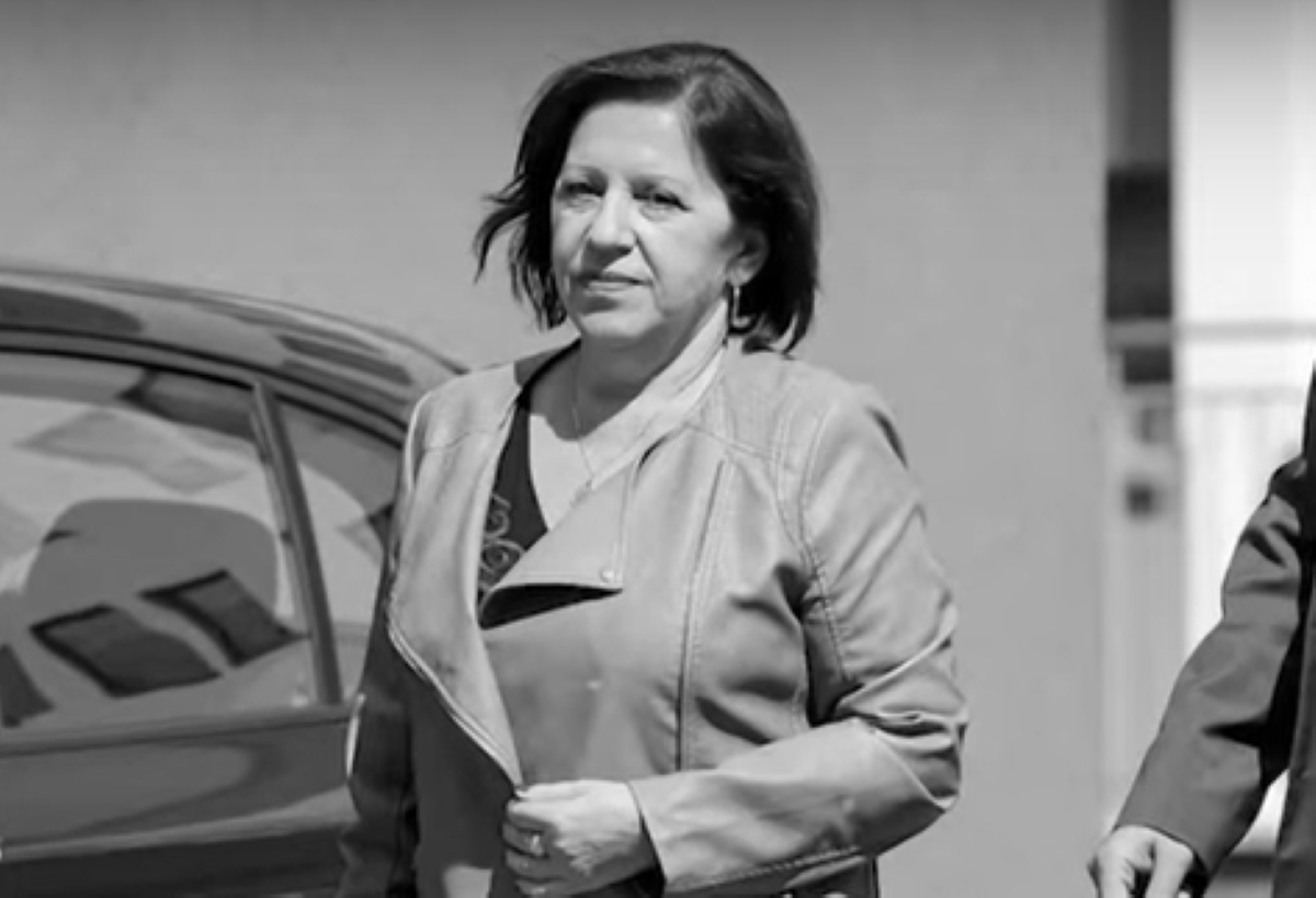 Tak dziś wygląda grób Barbary Skrzypek. Wieniec od Jarosława Kaczyńskiego przyciąga uwagę