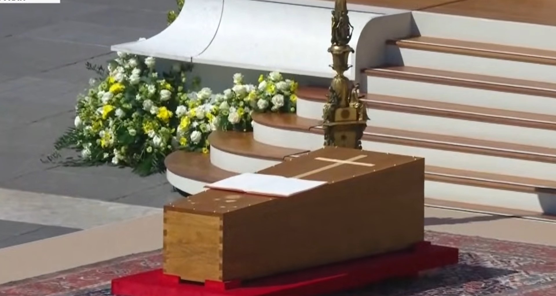 Powtórzył się cud z pogrzebu Jana Pawła II. Wzruszający znak podczas uroczystości Franciszka