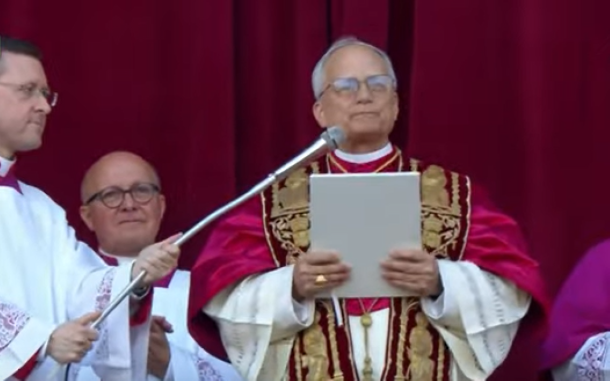 Stał obok papieża Leona XVI. Kim jest polski duchowny