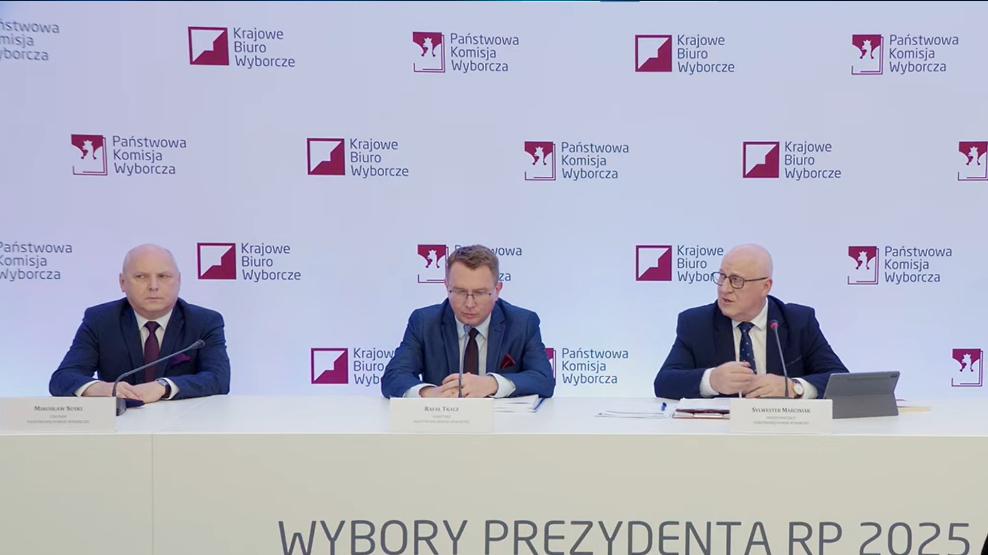 Napięta wymiana zdań na konferencji PKW. Dziennikarz zadał trudne pytanie