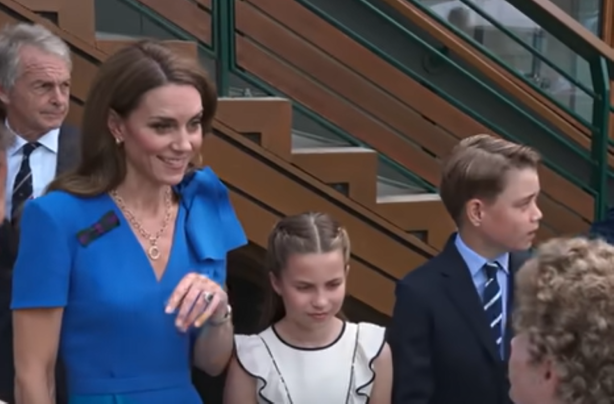 Uważnie przyjrzeli się księżnej Kate i jej córce. Dostrzegli coś zaskakującego. Zaczęło się już w 2015 roku