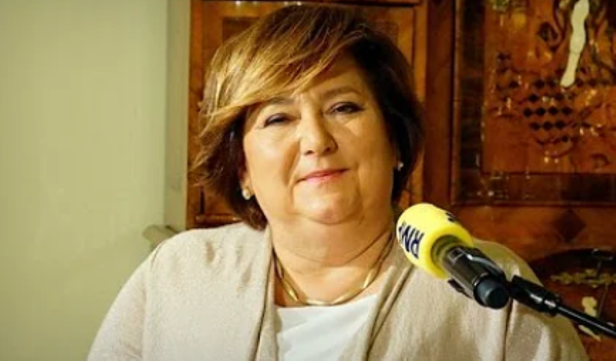 Anna Komorowska świętowała w iście weselnej atmosferze. Na stole same pyszności a na twarzach gości szerokie uśmiechy