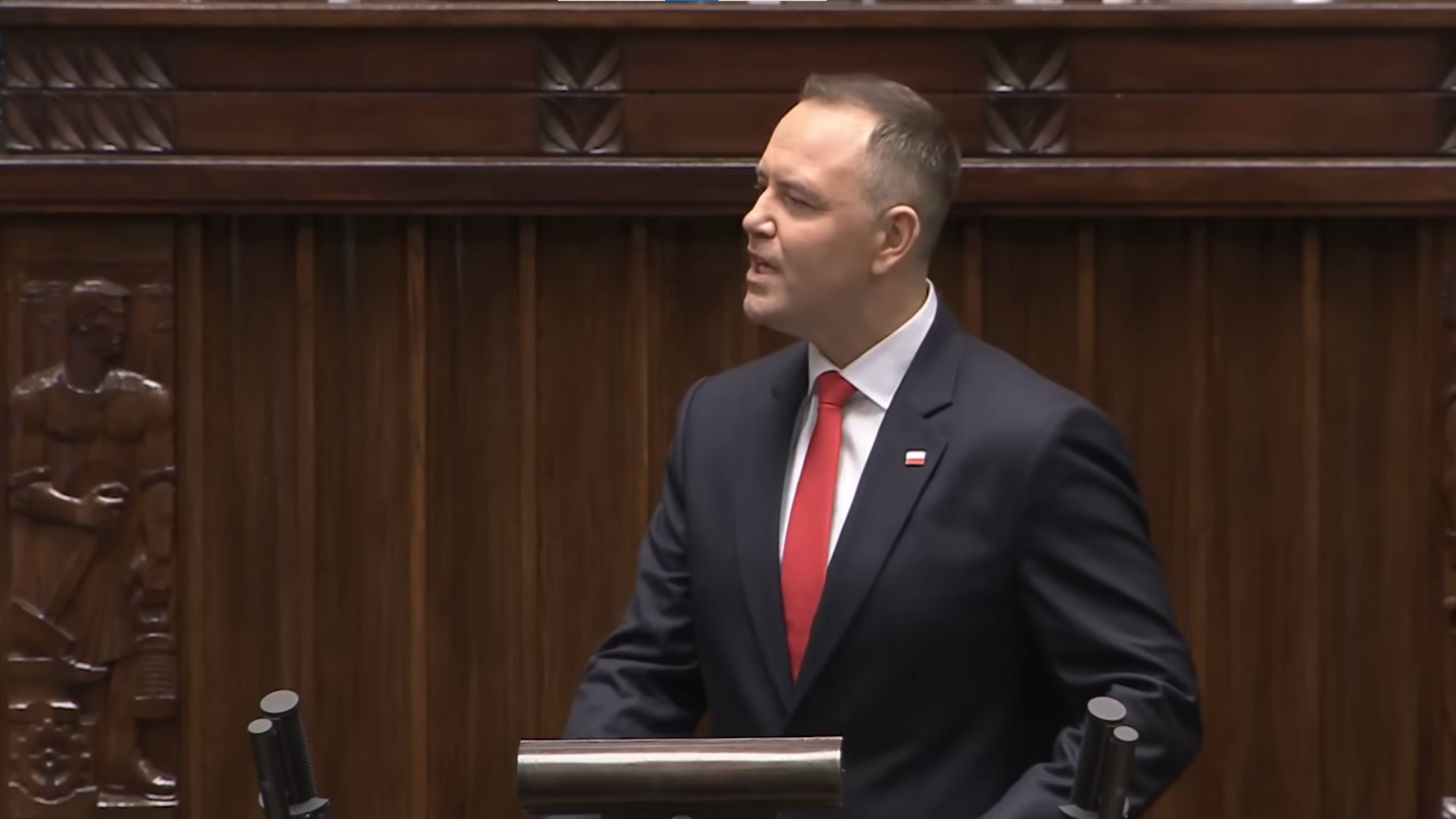 Nieoficjalna uroczystość po zaprzysiężeniu Karola Nawrockiego. Prezydent otrzymał niezwykły podarunek