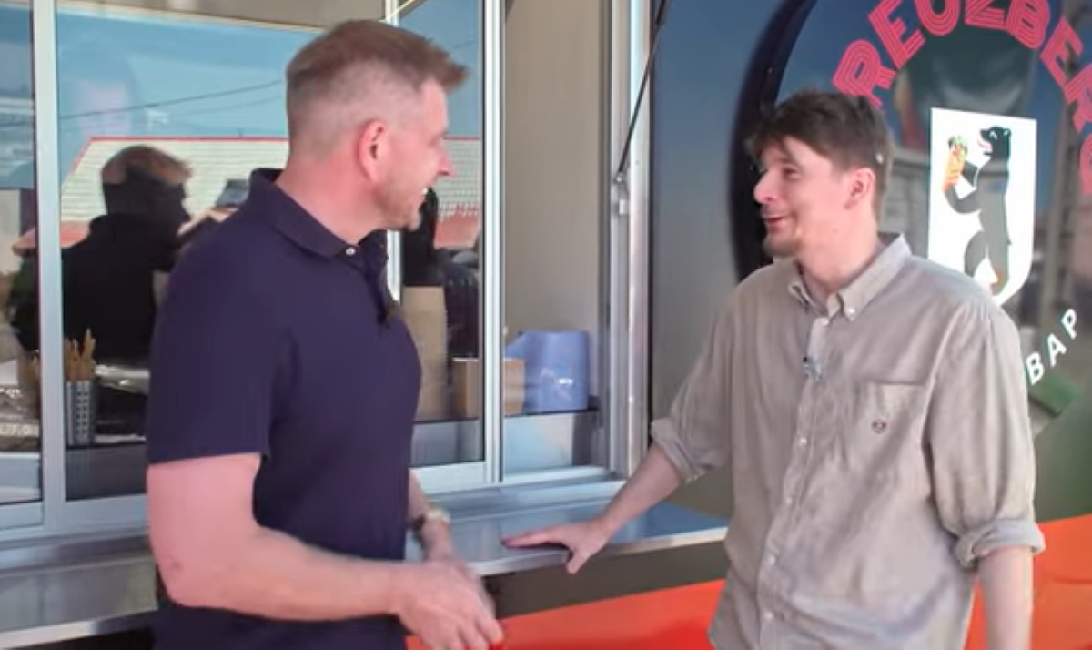 Syn Karola Nawrockiego ma własny program. Rozmawiał w nim z Filipem Chajzerem