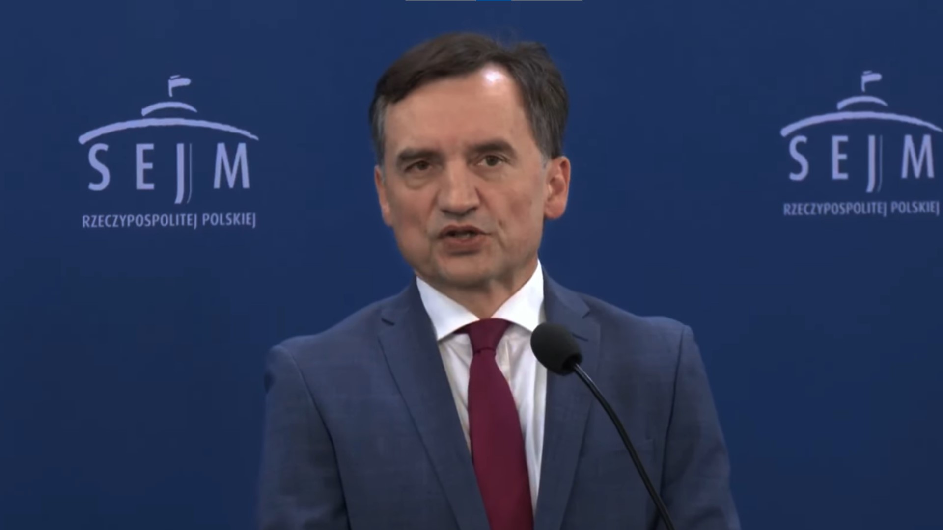 Była 6 rano. Policjanci pojawili się przed domem Zbigniewa Ziobro