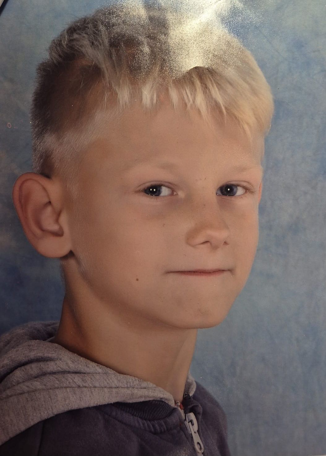 Dwa zaginięcia w jeden dzień. Policja poszukuje kolejnego nastolatka z Gliwic. Zaginął 15-letni Szymon Siwczak-Malek