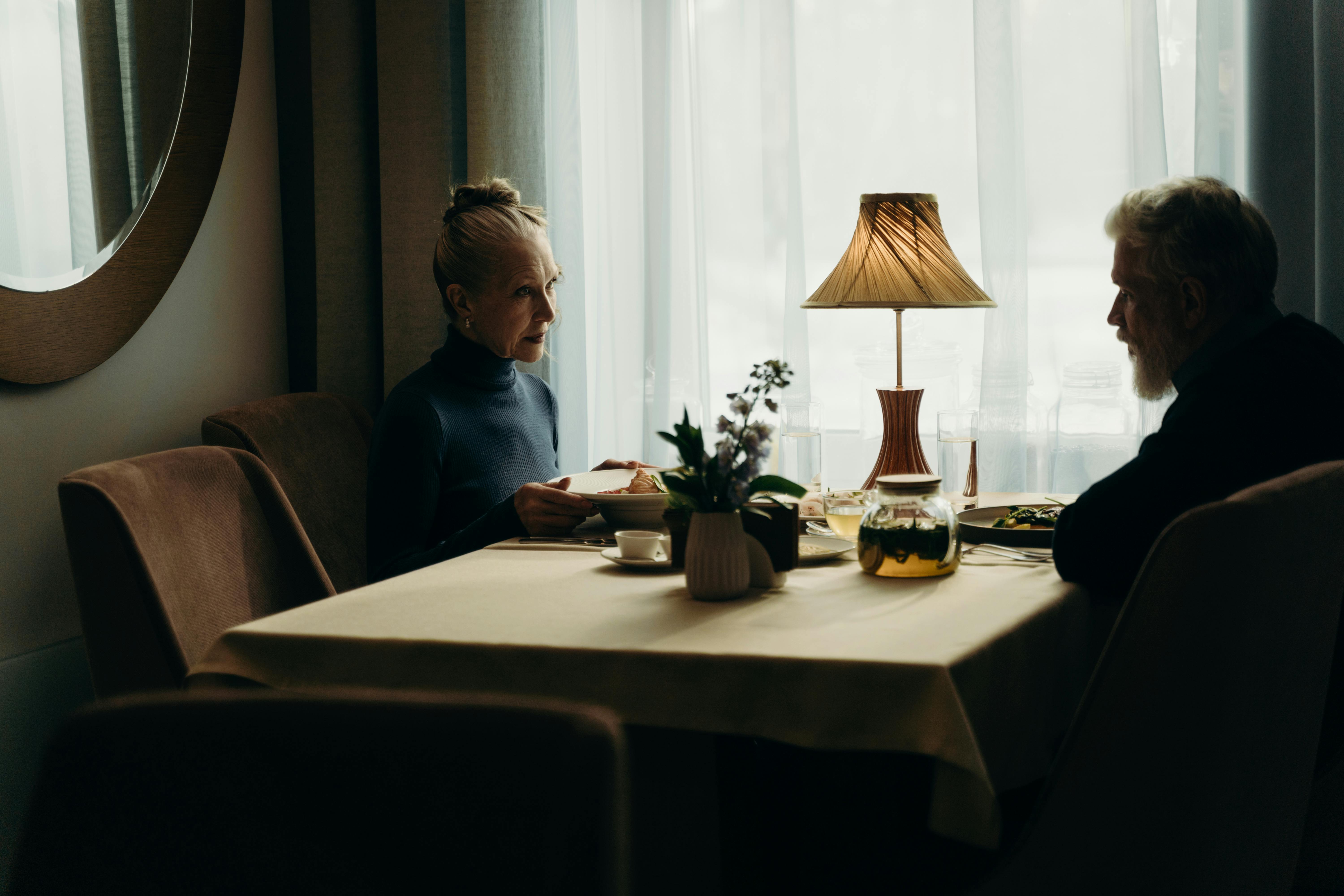 Z życia wzięte. "Złapałam spojrzenie matki i teścia": Trwało chwilę za długo, a ja pojęłam, iż skrywają coś, czego nie powinni