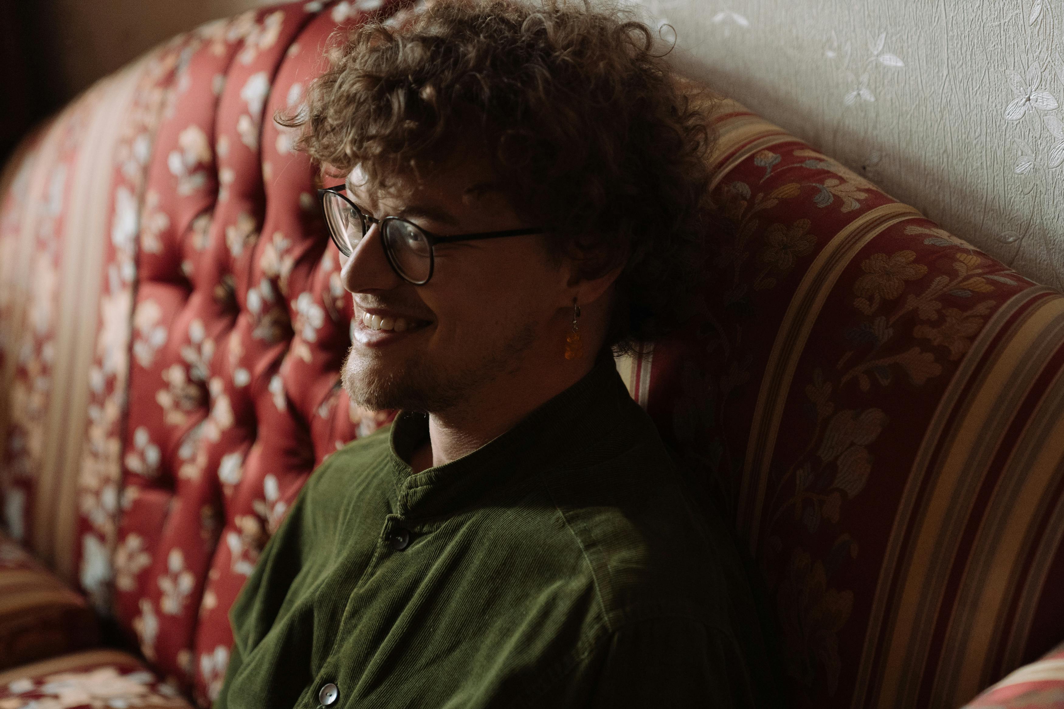 Z życia wzięte. "Mój mąż całe dnie spędza na kanapie z pilotem w ręku": Ja tyram od świtu do nocy, żeby miał co jeść