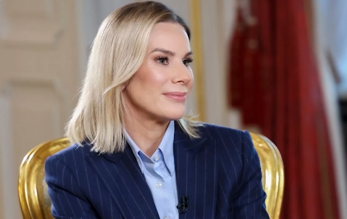 Marta Nawrocka skradła show na koncercie kolęd. Tylko spójrzcie na tę stylizację pierwszej damy