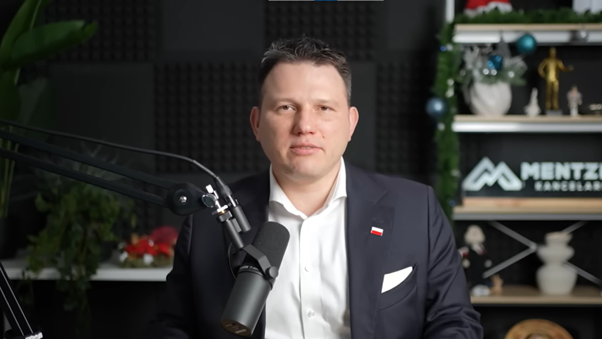 Sławomir Mentzen pokazał, jak spędza sylwestra. Ten widok robi wrażenie