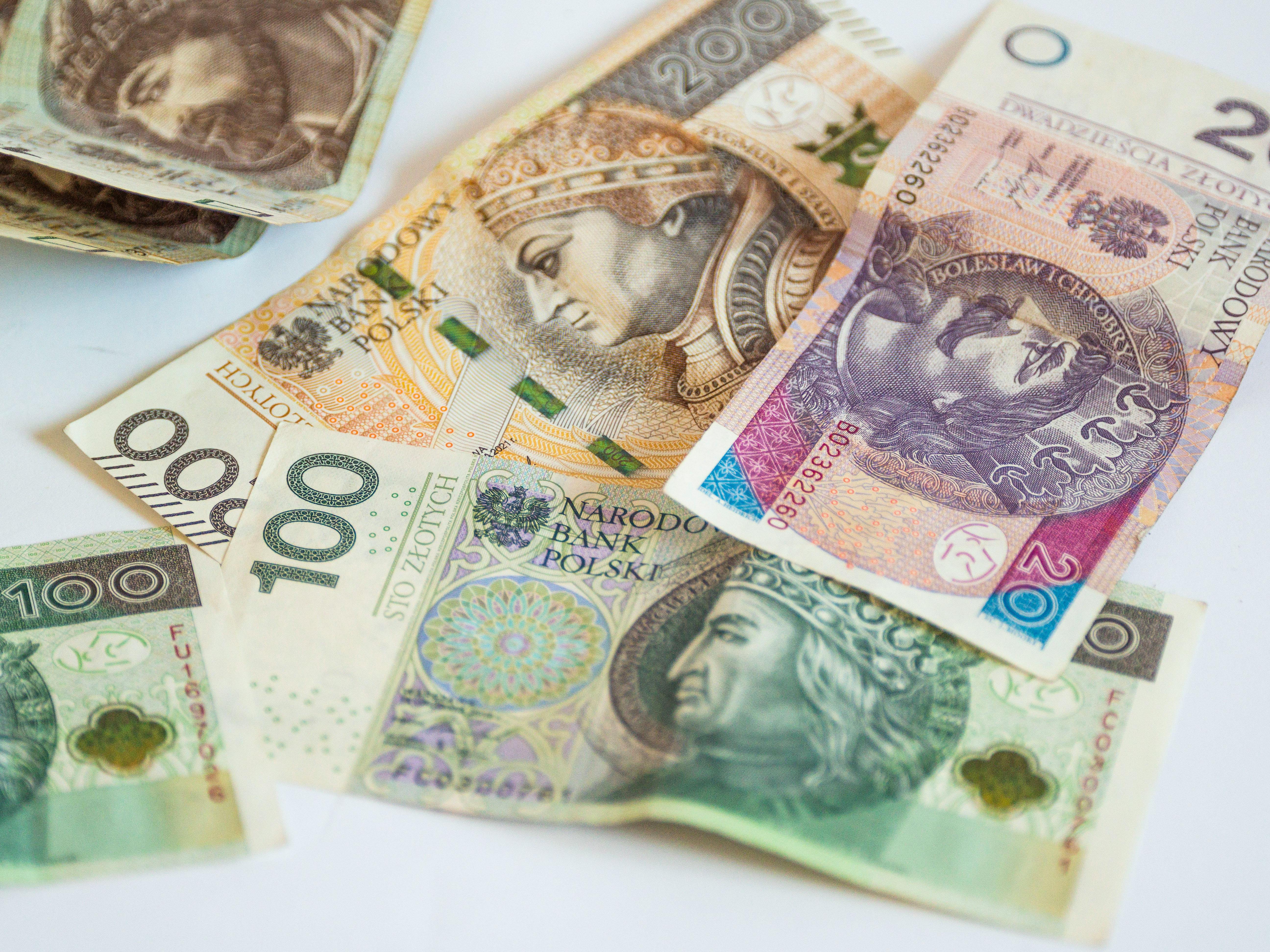 Finansowa rewolucja dla seniorów w 2026 roku. Kiedy Twój portfel odczuje największe zmiany