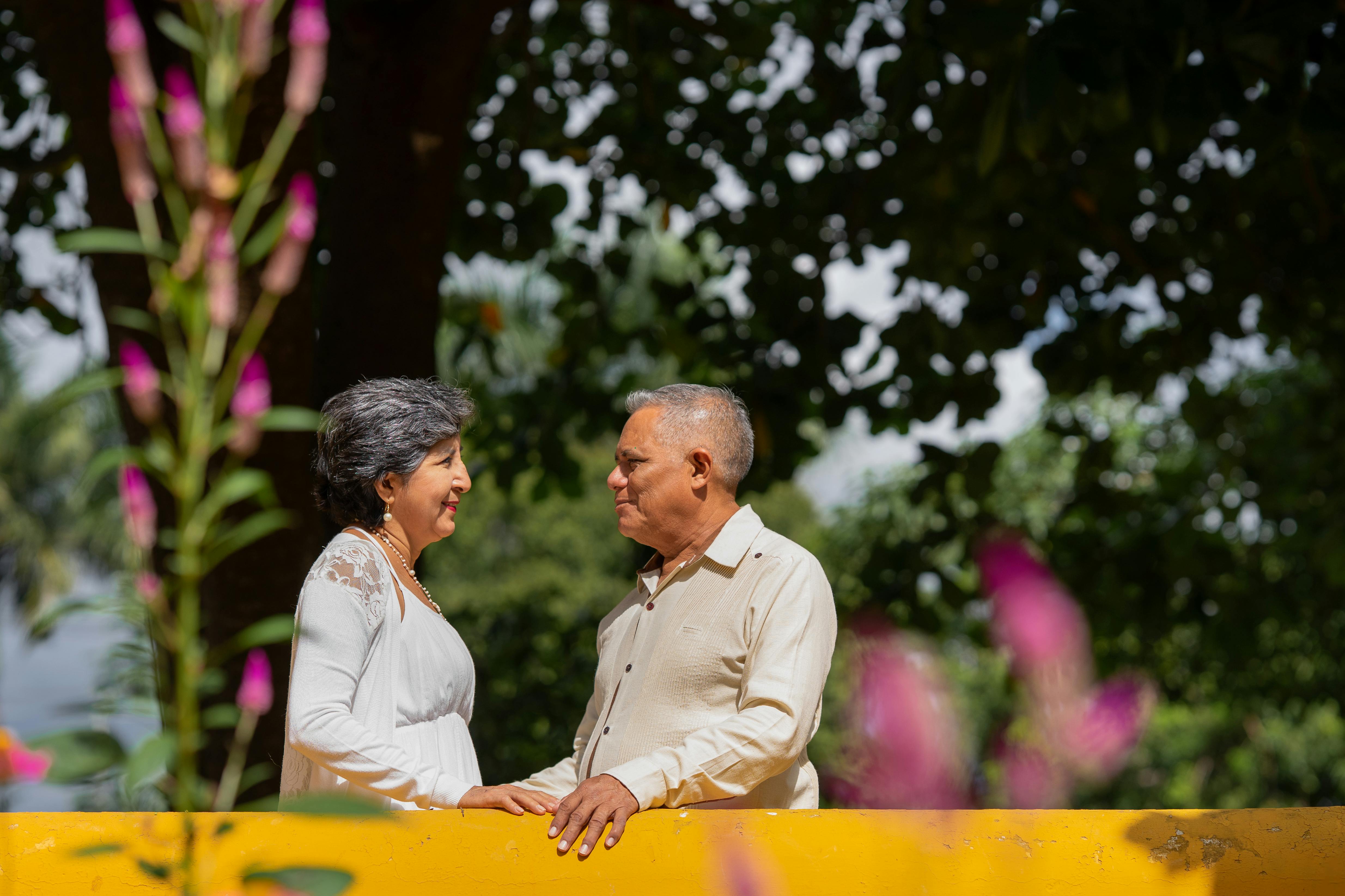 Z życia wzięte. "Tuż przed odejściem mąż wyznał mi swoją tajemnicę": Przez 45 lat naiwnie wierzyłam, iż jest ideałem