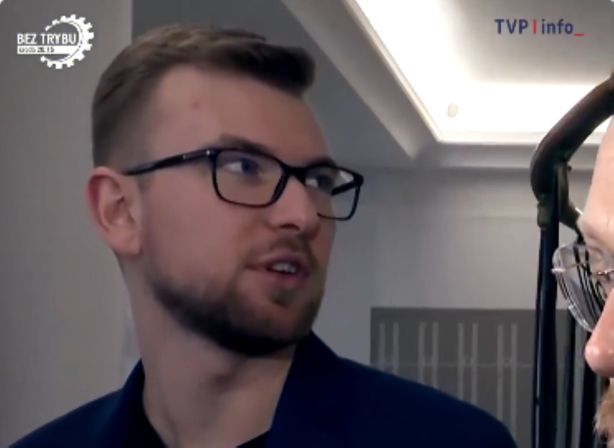 Kamery uchwyciły zachowanie dziennikarza Republiki. Wszyscy to zauważyli