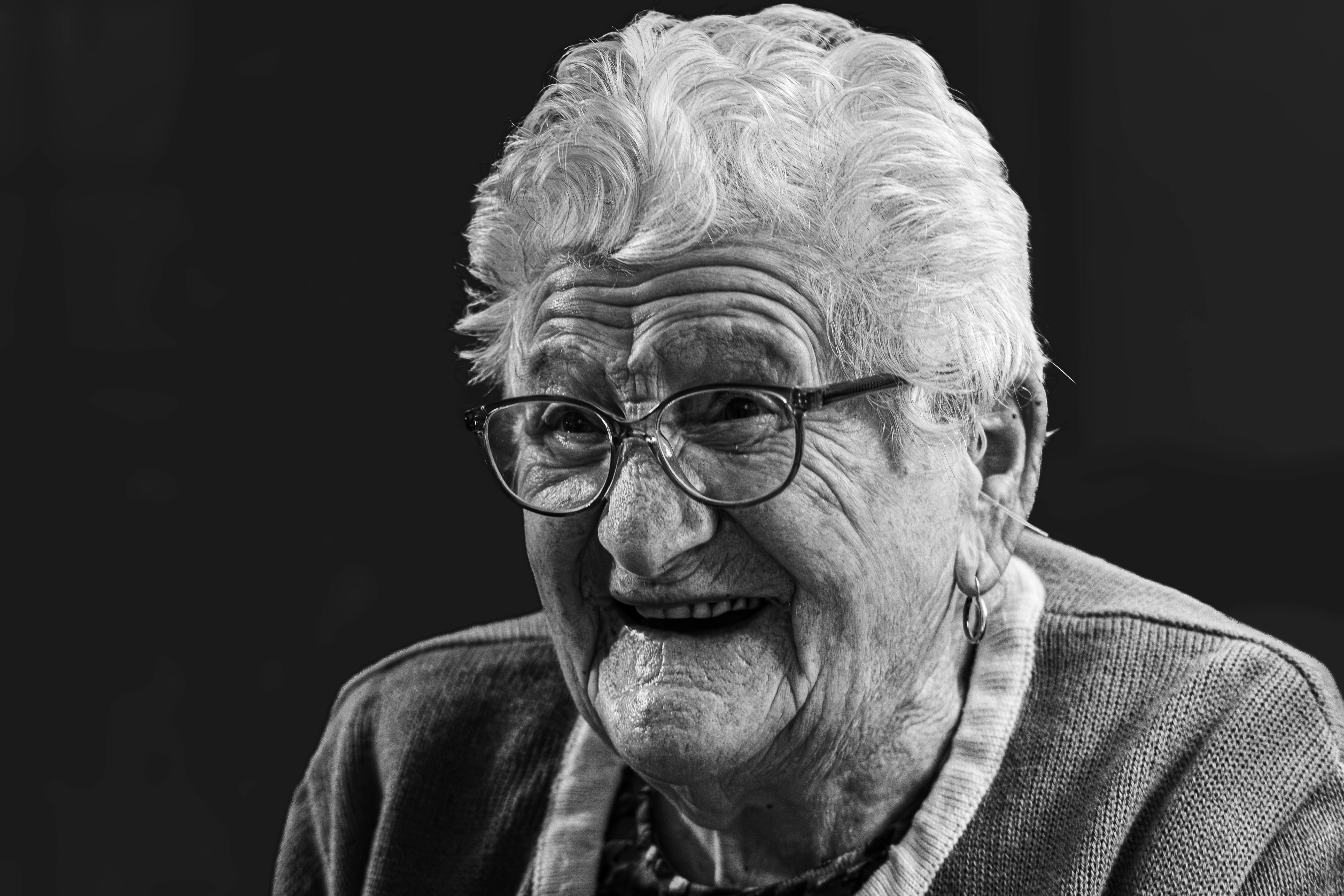 Z życia wzięte. "Syn podstępem pozbył się matki i oddał ją do domu opieki": Los gwałtownie pokazał, iż nie wszystko da się zaplanować