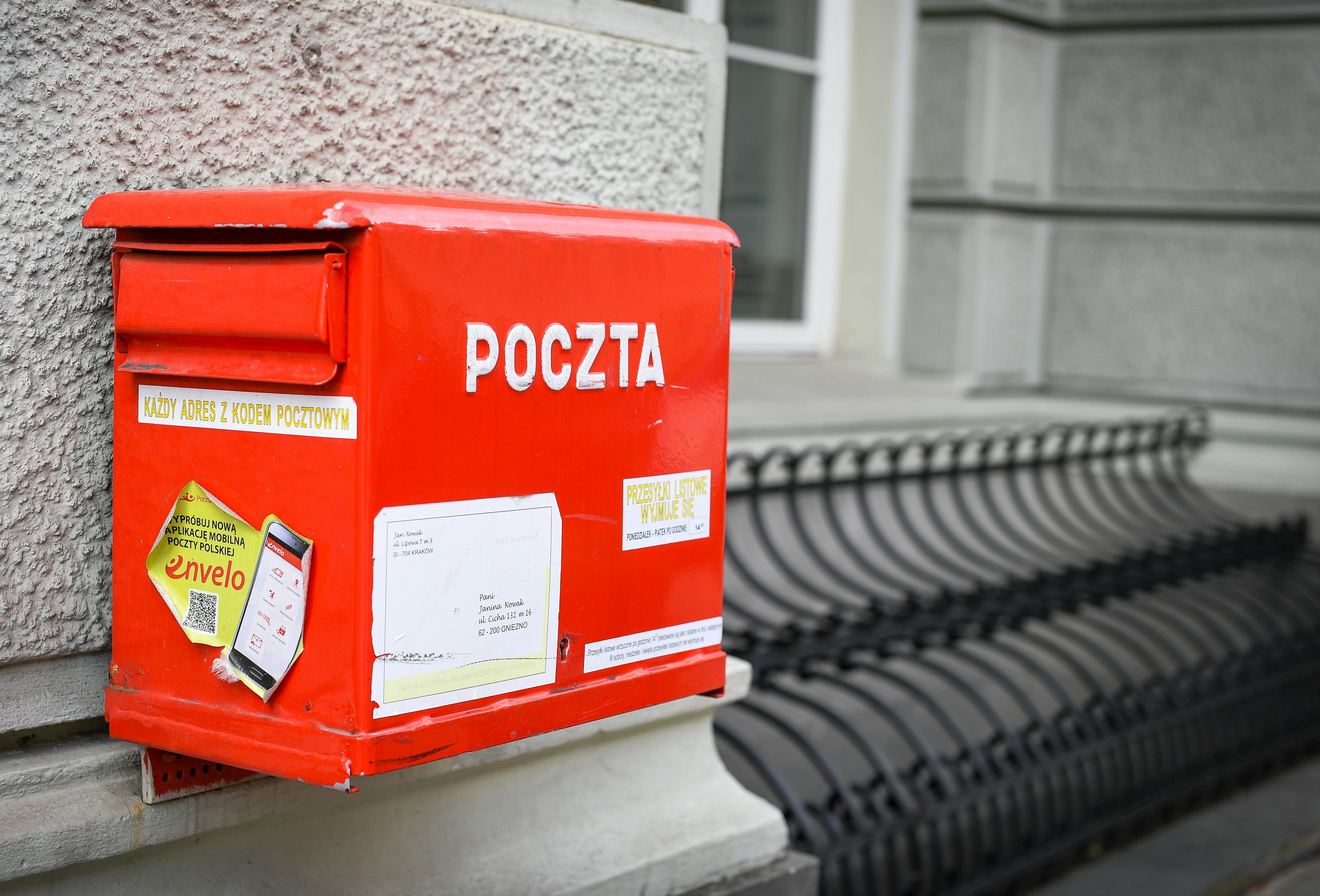 Emeryci powinni sprawdzić skrzynki. ZUS rozsyła miliony ważnych listów