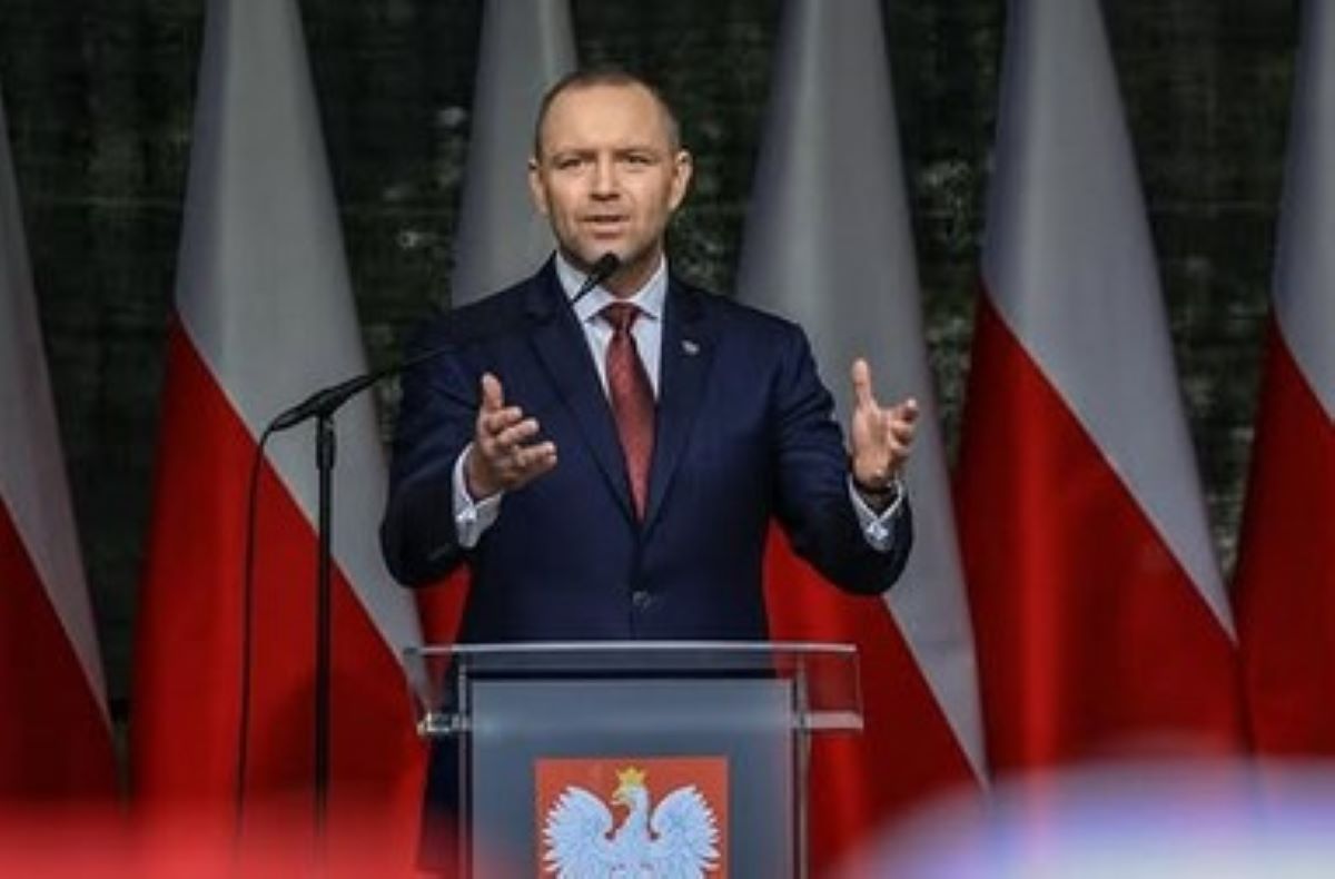 Rok po wyborach Polacy ocenili Nawrockiego. Wyniki mogą zaskakiwać