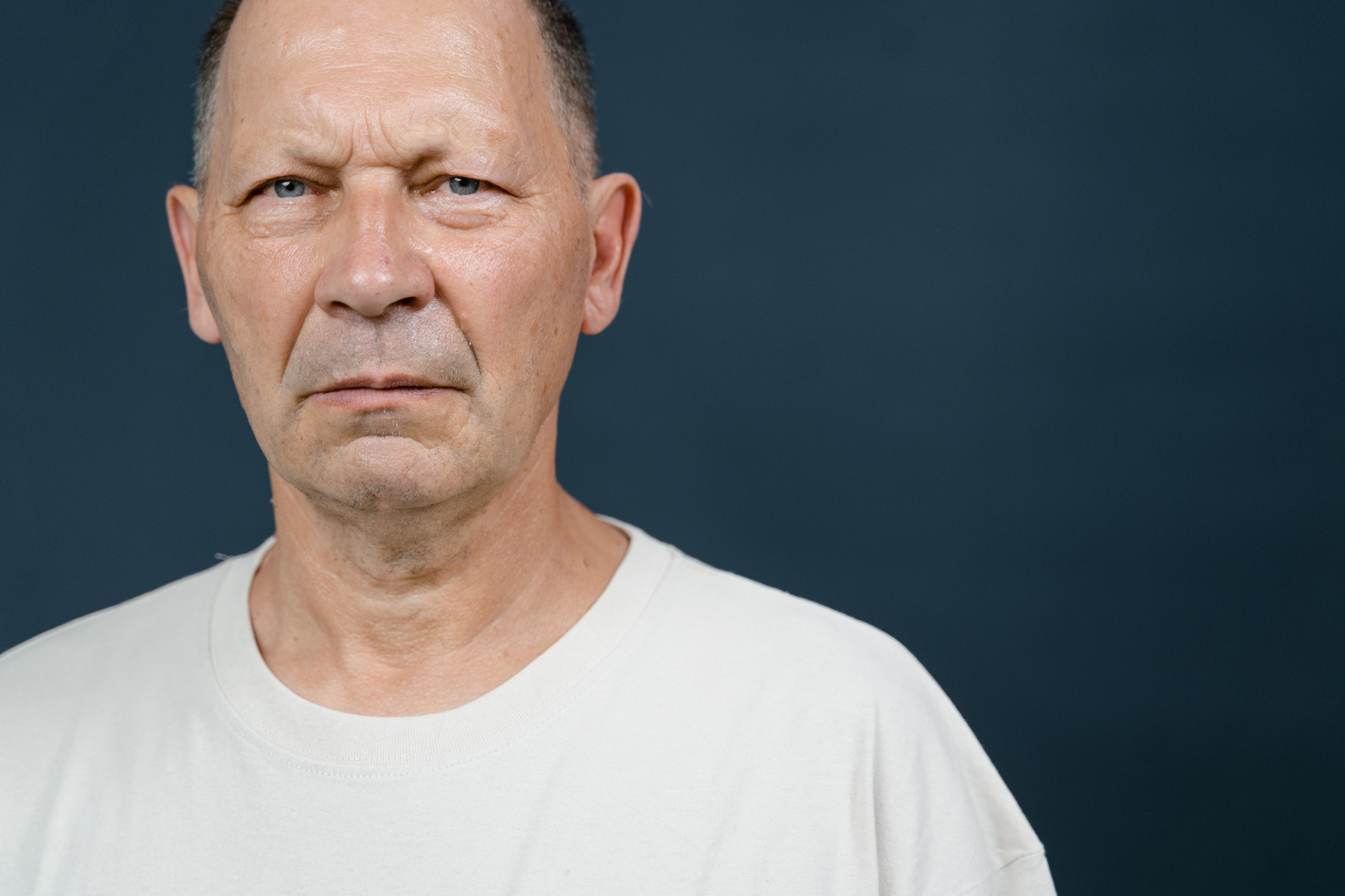 Z życia wzięte. "Poślubiłem młodszą kobietę i wierzyłem, iż miłość pokona czas": Po 20 latach usłyszałem, iż jestem dla niej za stary