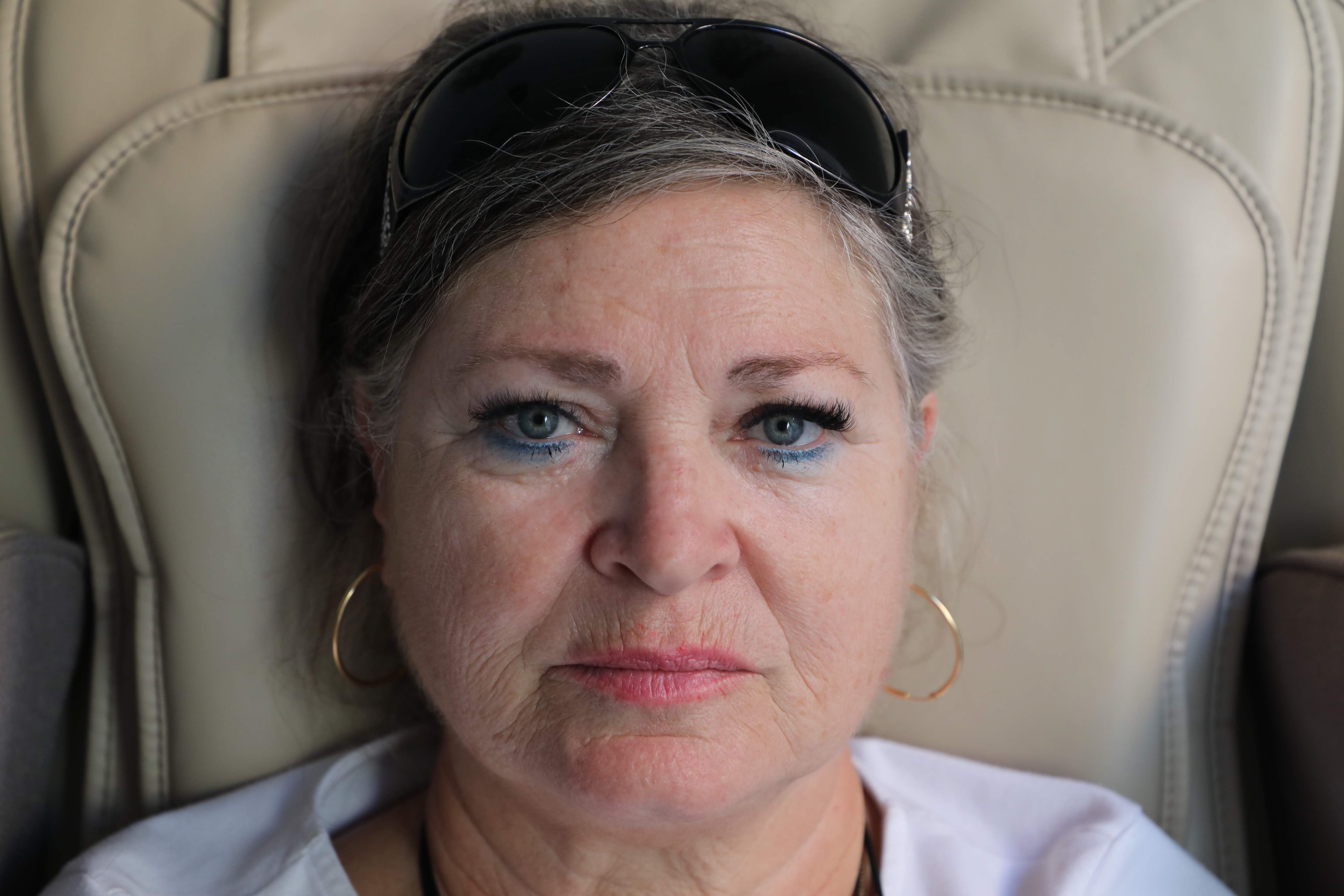 Z życia wzięte. "Wyrzuciłaś mojego syna, ale mnie nie wyrzucisz" — oznajmiła była teściowa. Przyjechała z meblami i zażądała pokoju w moim mieszkaniu