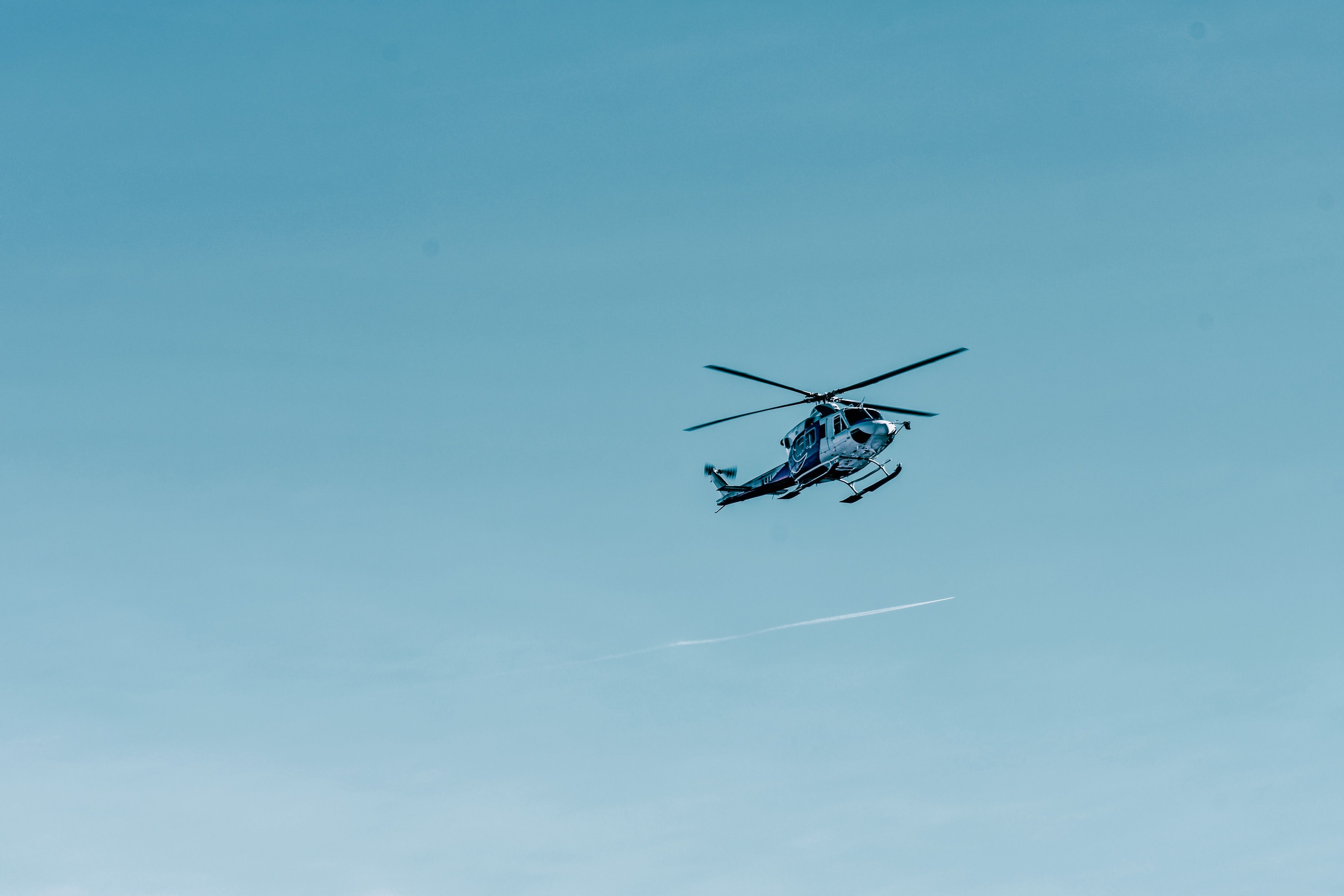 Helikopter z gwiazdami telewizji rozbił się. Ogromne płomienie na miejscu